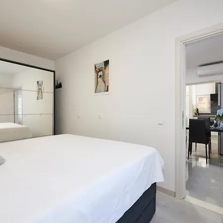 Josip Ciovo Lejlighed *